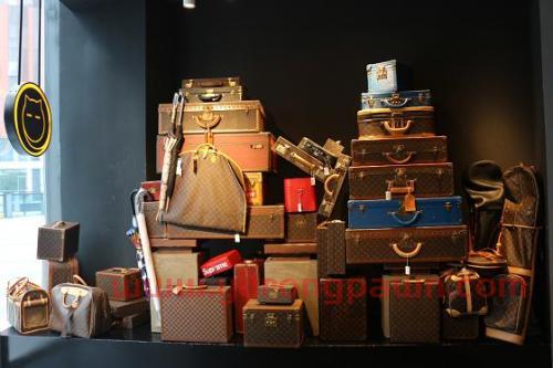 奢侈品里的金融是什么意思(奢侈品在经济学中属于什么) 奢侈品里的金融是什么意思(奢侈品在经济学中属于什么)